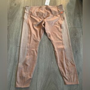 Nike one luxe Woman’s training tight fit mid rise full length